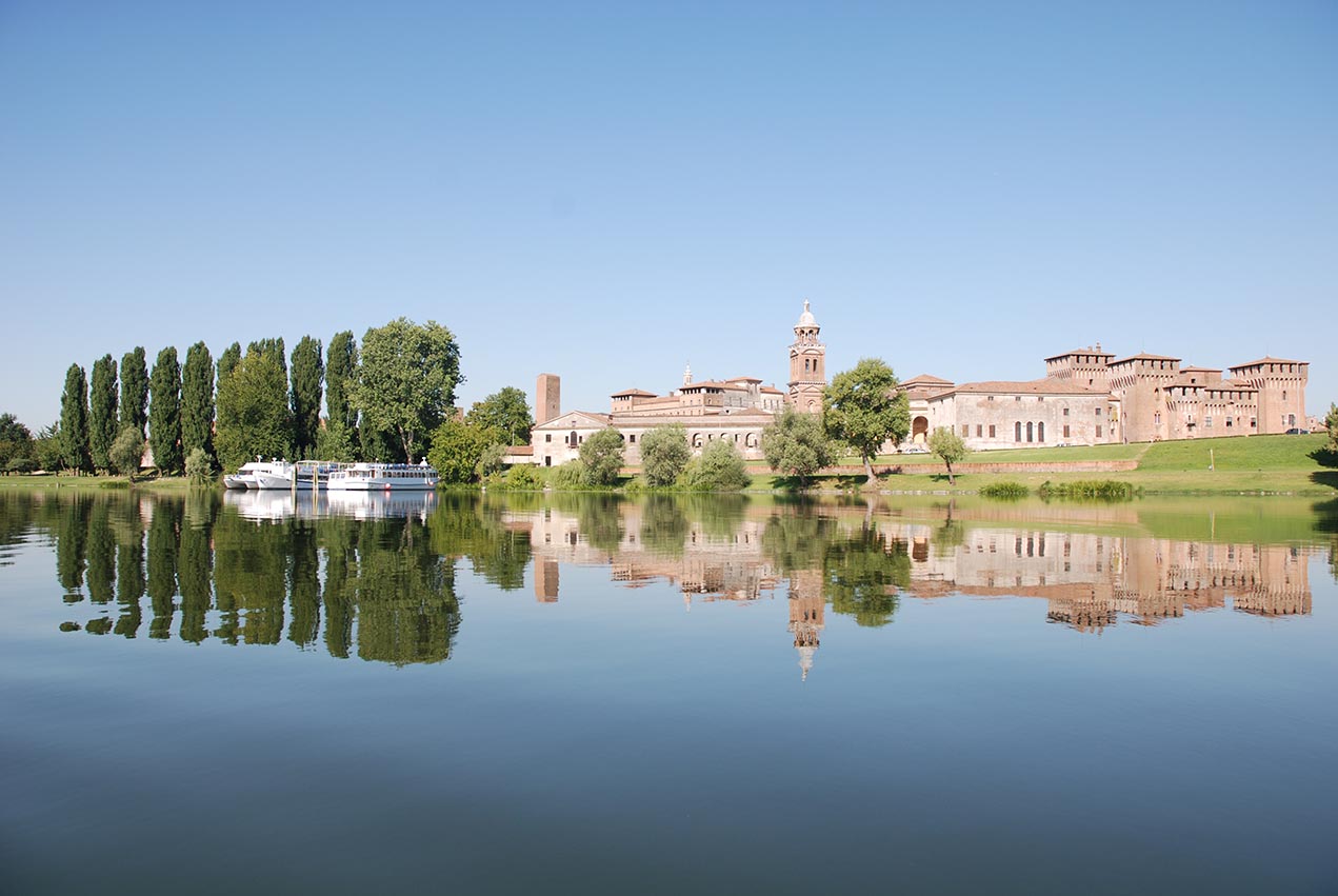 Мантова. Минчио река у Мантуи Италия. Fiume Piave Италия. Пьяве (река). Fiume.